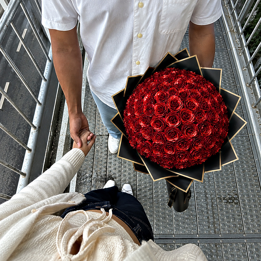 Glitter Rose Bouquet, Red, 99 roses, held by a couple