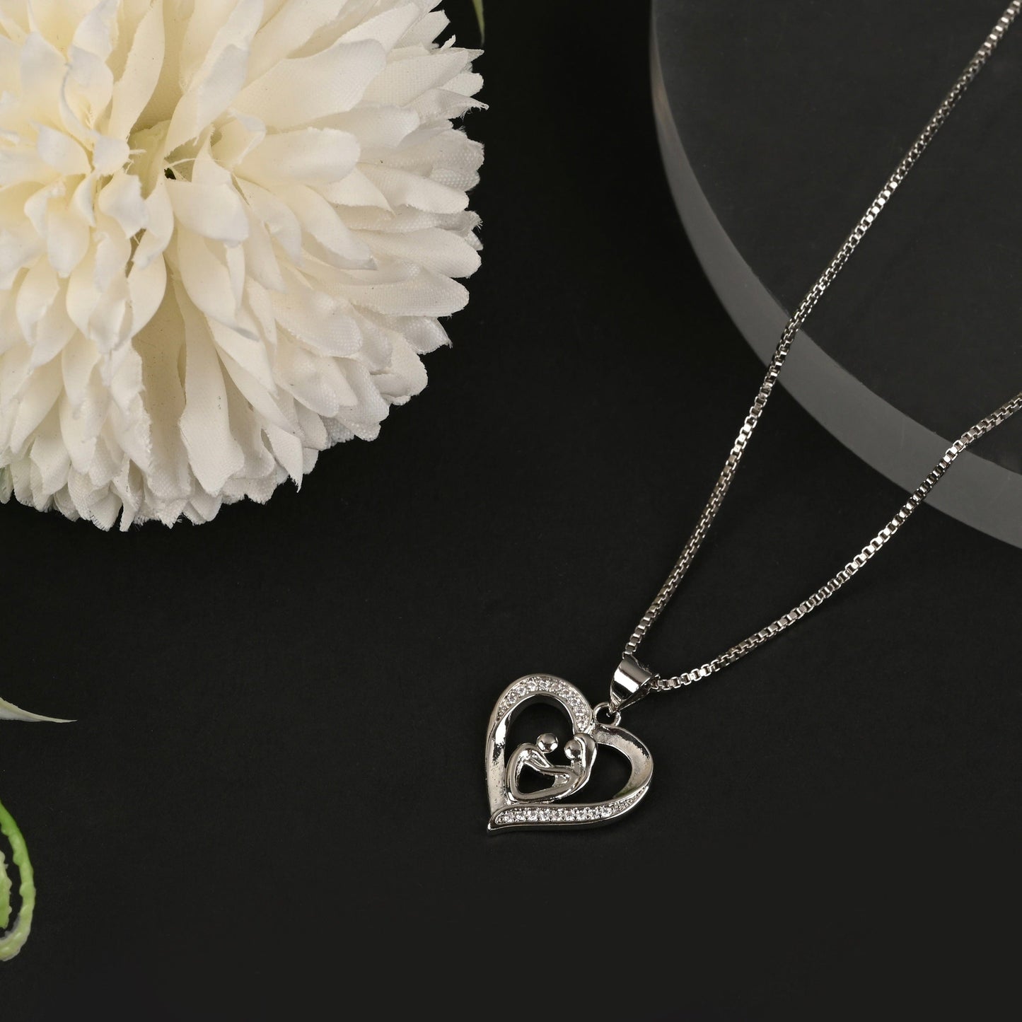 Sparkly Roses Mother's Day Necklace